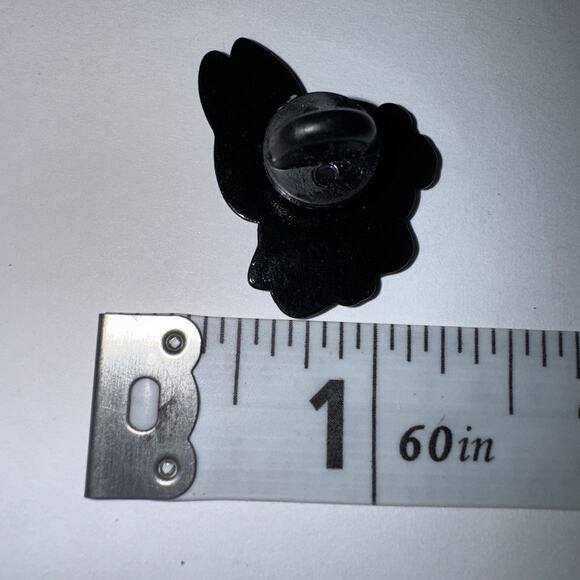 Bunny Rabbit With Carrot Pin Brooch - Picture 2 of 2